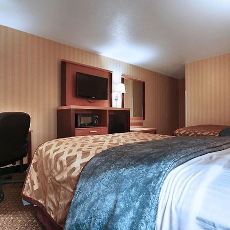 Hotel Magnuson Grand Columbus North Exterior foto